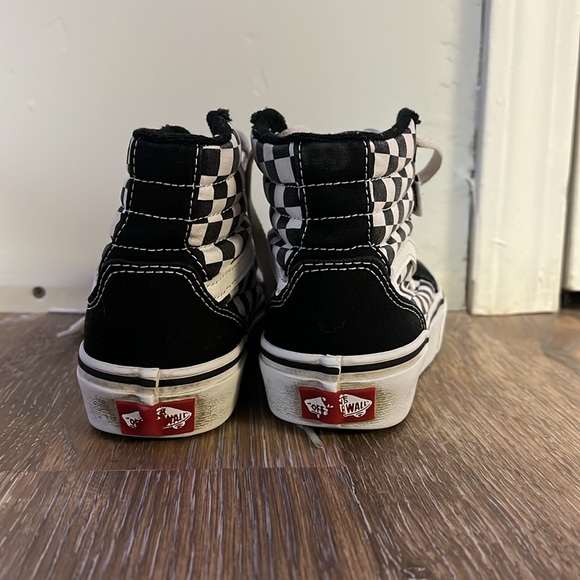 Girls black and white checkered vans size 2 - Picture 5 of 5